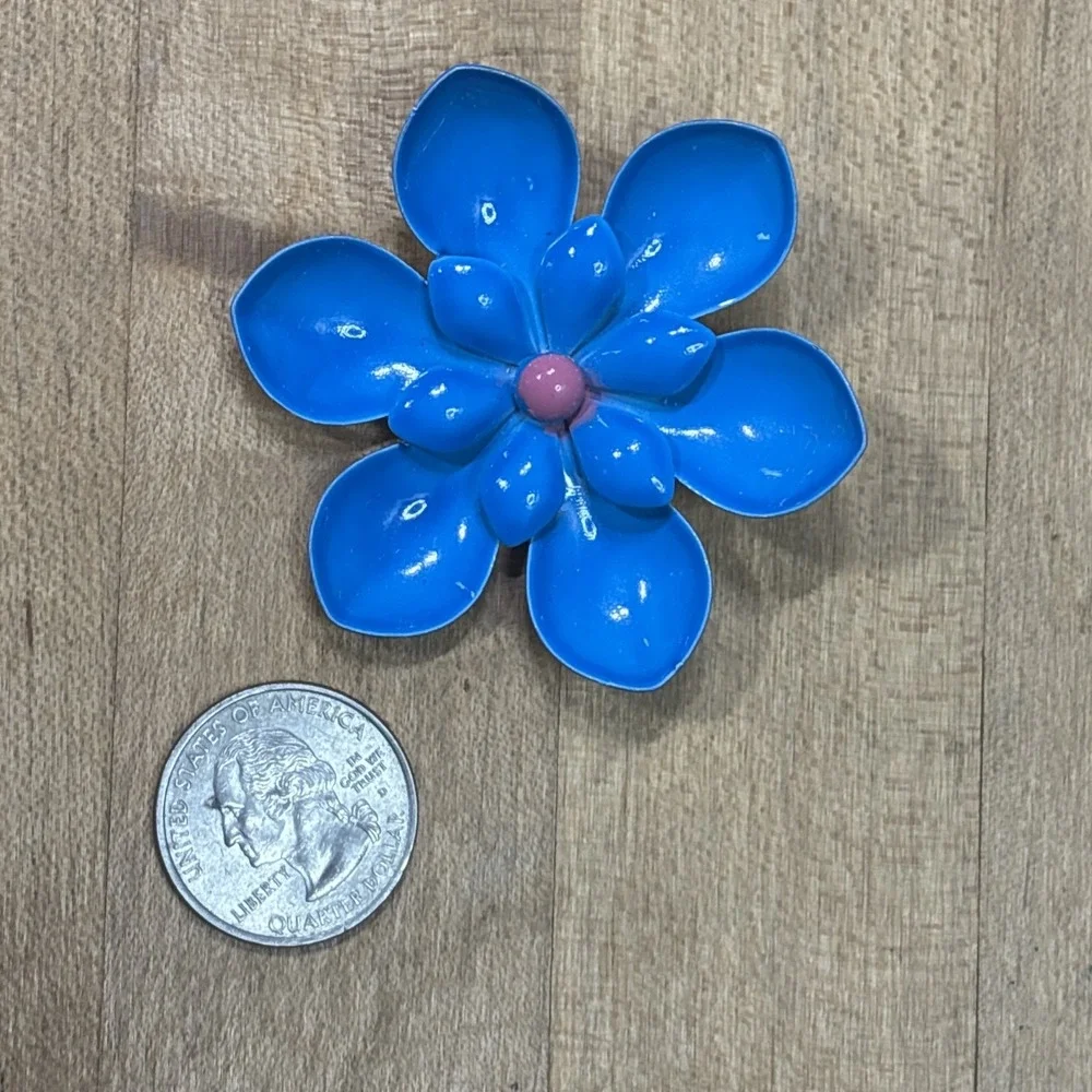 Vintage 1960s Mod Flower Power Blue Pink Enamel Brooch MCM Floral Pin